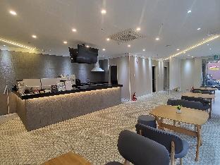 Hotel Raza B 2*