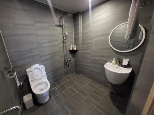 Hotel Raza B 2*