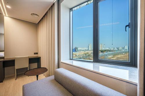 ACT Hotel 3*