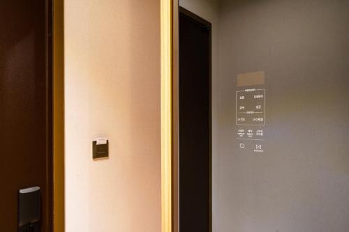 ACT Hotel 3*