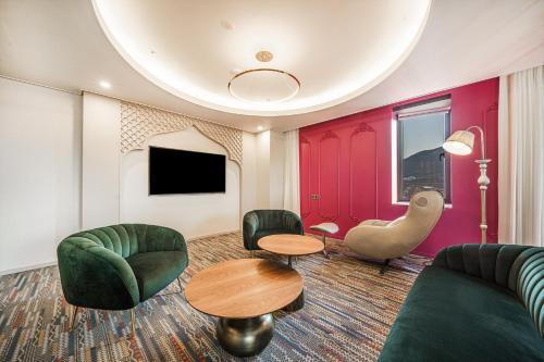ACT Hotel 3*