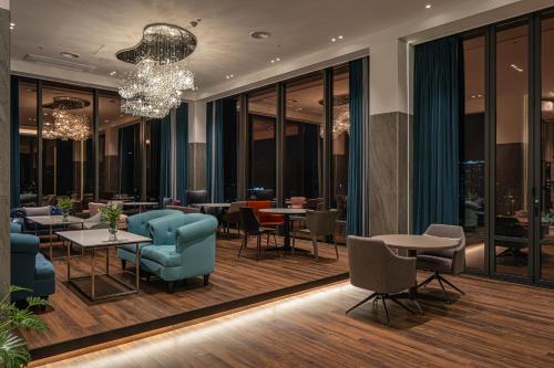 ACT Hotel 3*