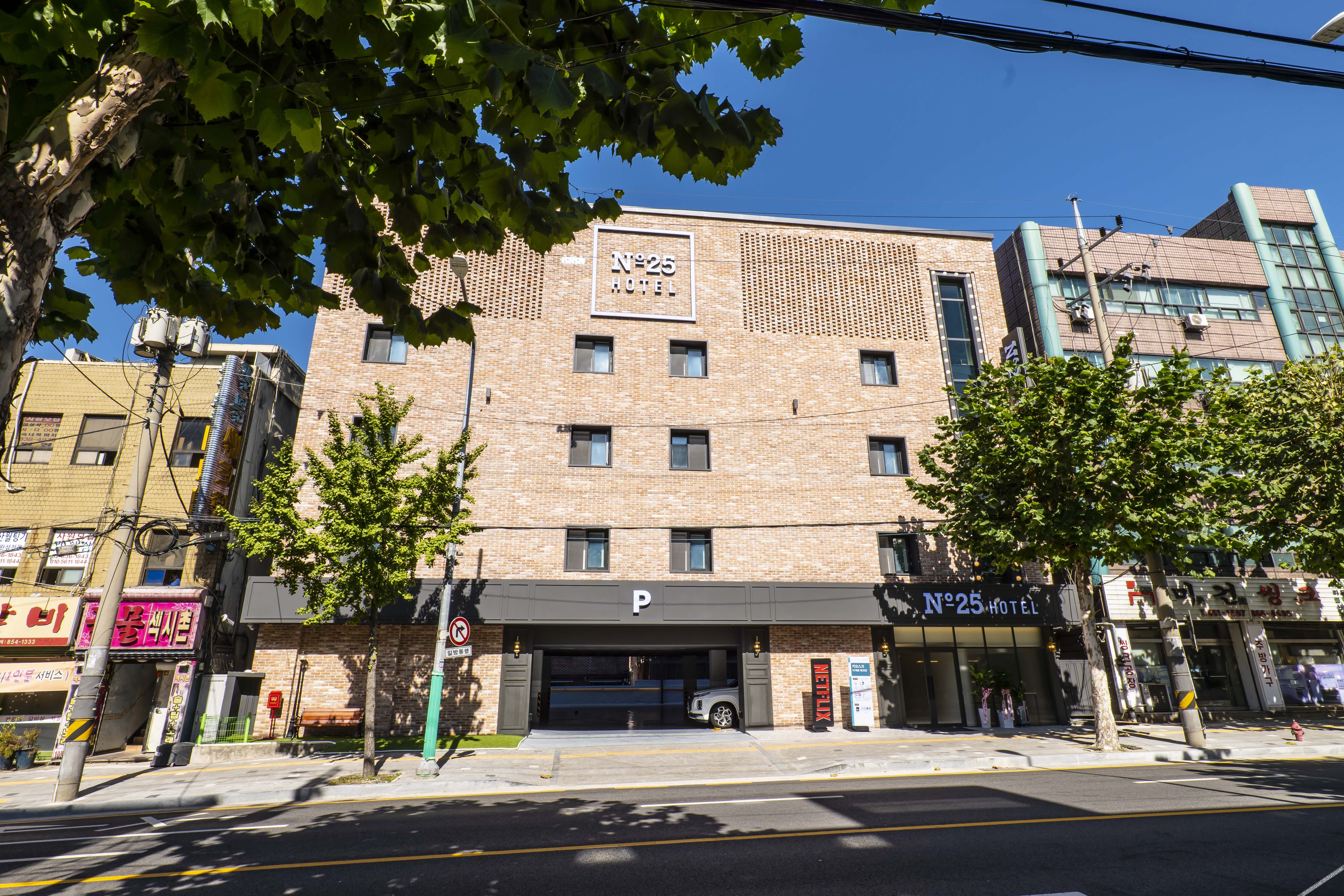 No.25 Doksan Intersection Branch 2*