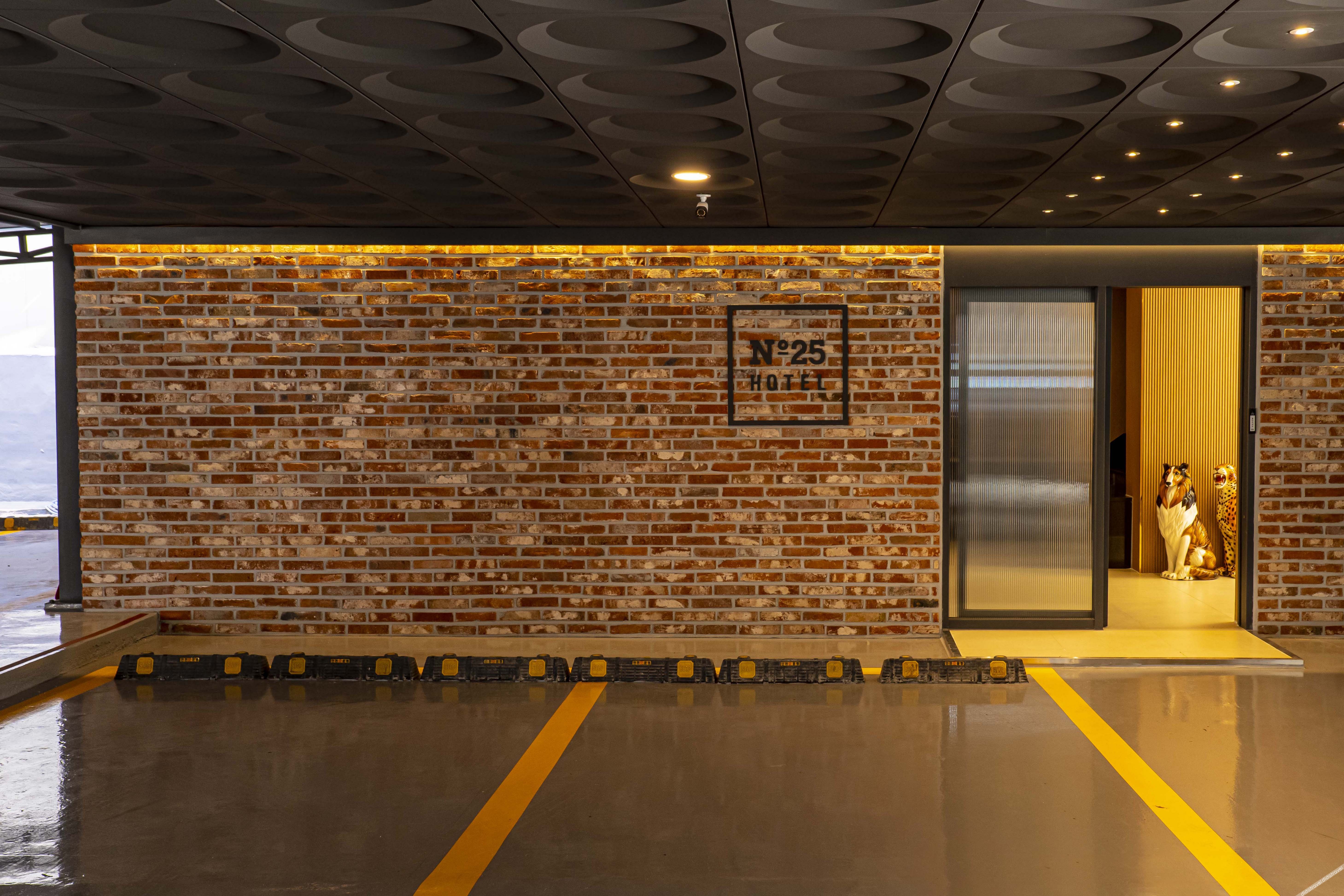 No.25 Doksan Intersection Branch 2*