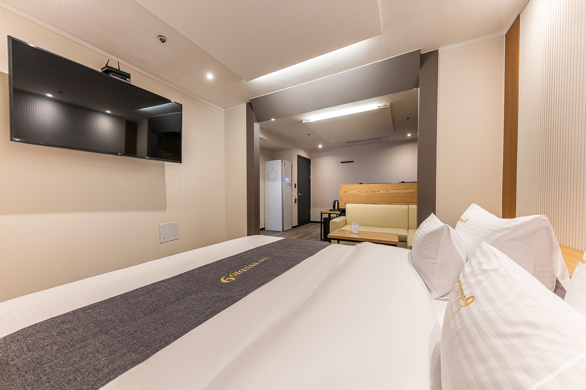 Ansan Studio 9 3*