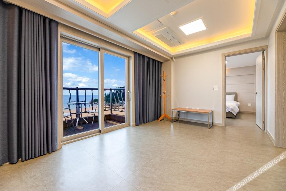 Yangyang Alps Beach 0*