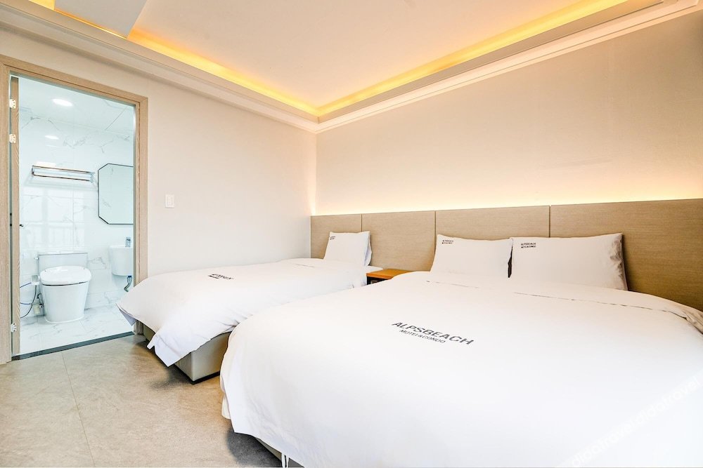 Yangyang Alps Beach 0*