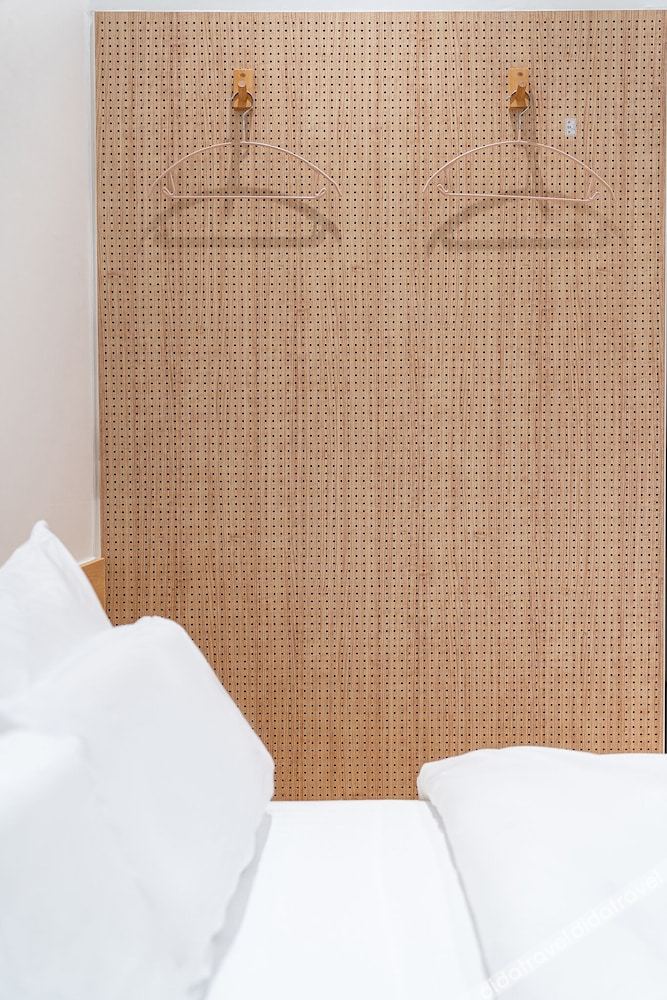 Anook Hotel Hongdae 2*