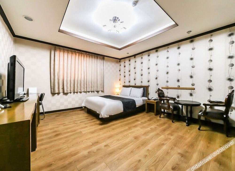 Modern Business Hotel 3*