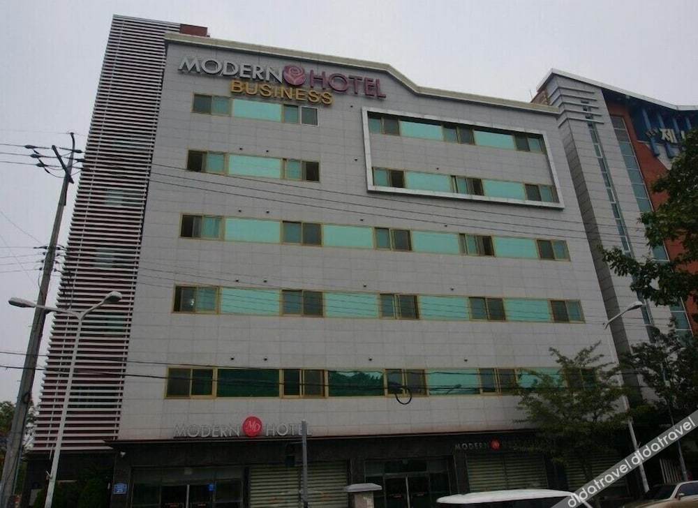 Modern Business Hotel 3*