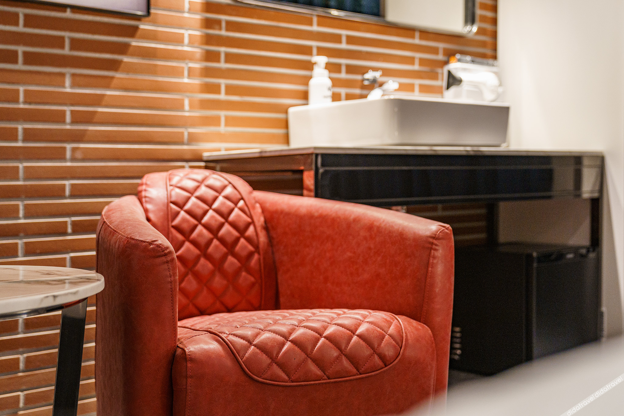 Brown-Dot Hotel Geomdan 2*