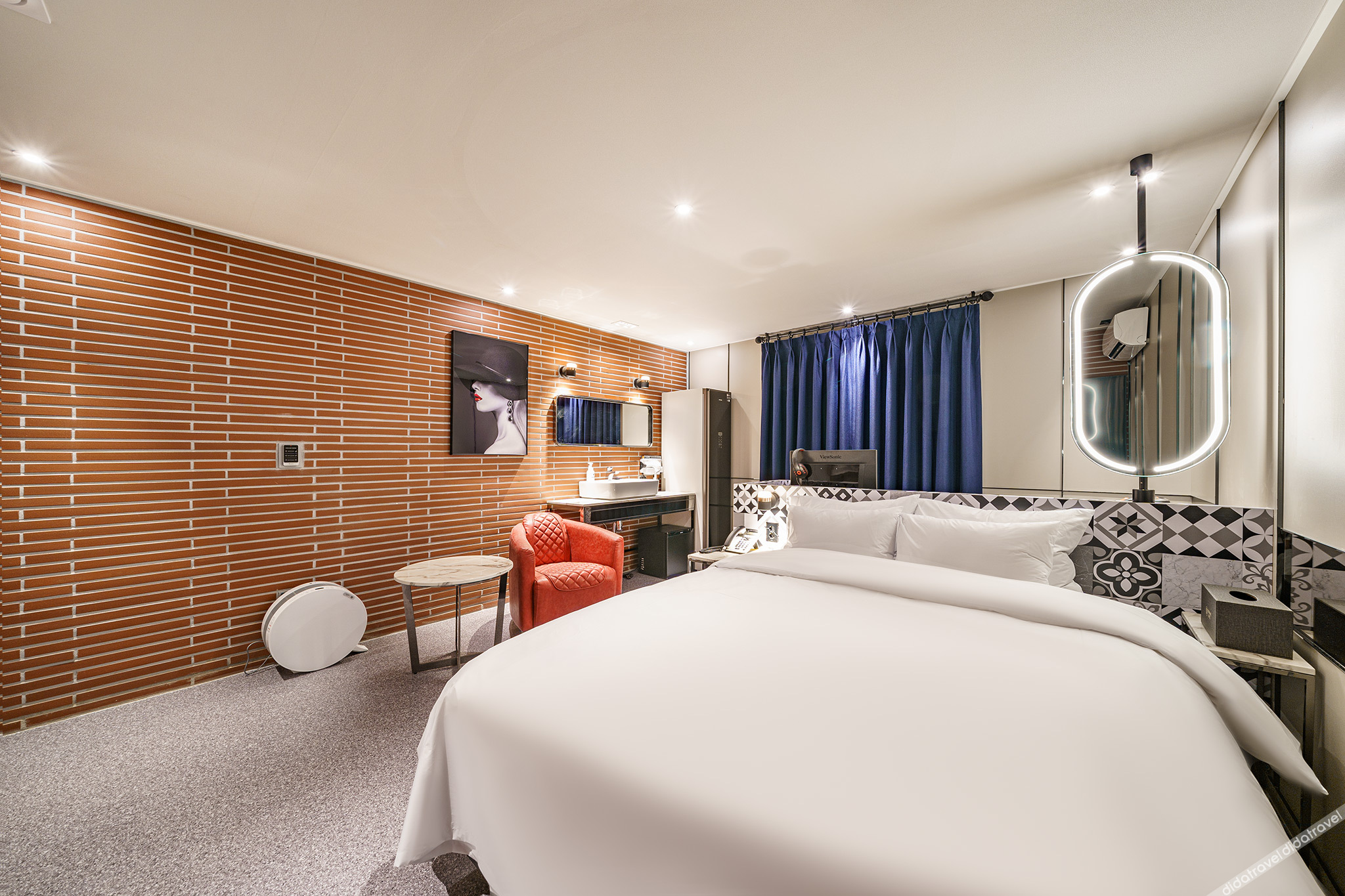 Brown-Dot Hotel Geomdan 2*