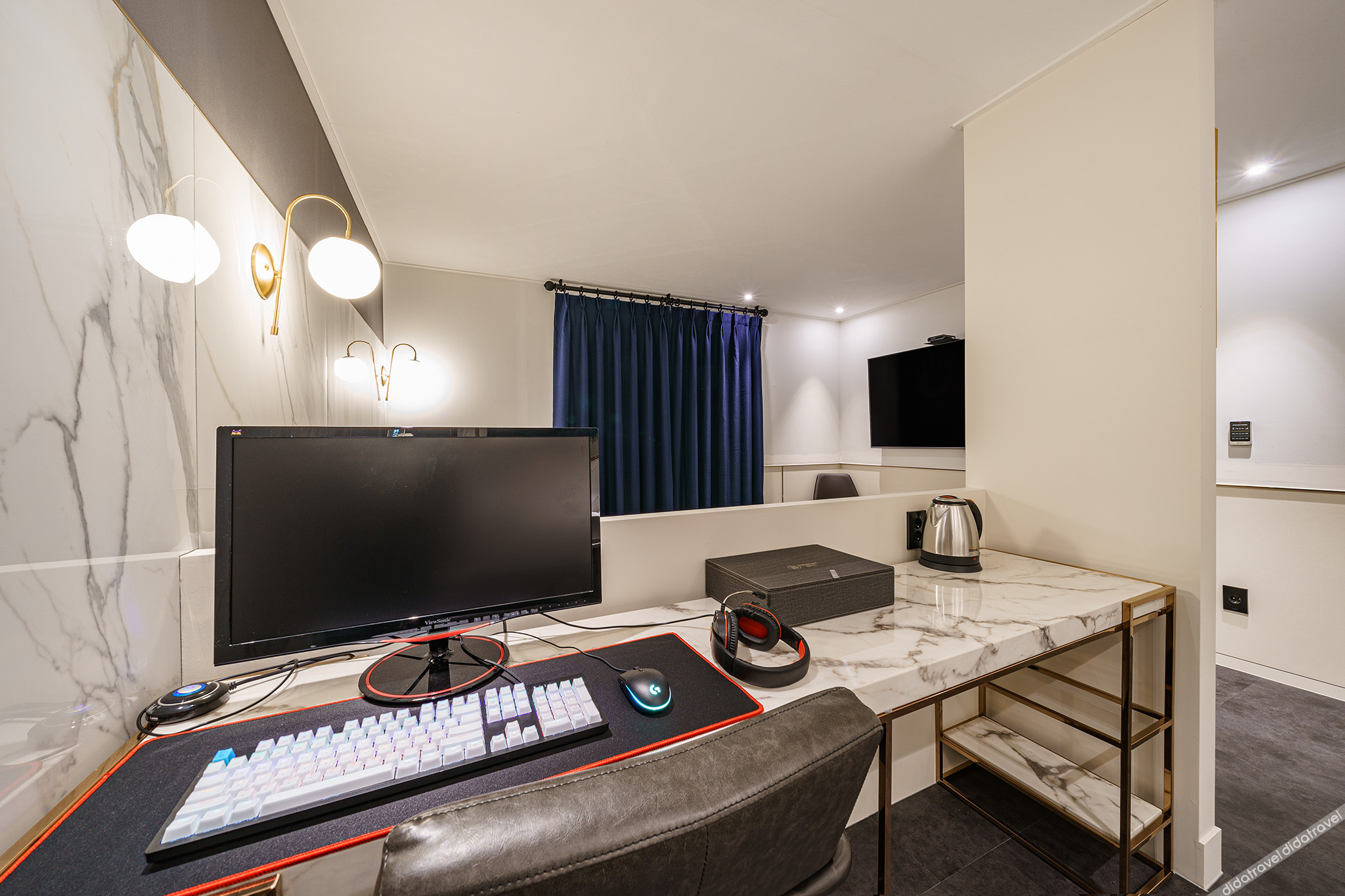 Brown-Dot Hotel Geomdan 2*