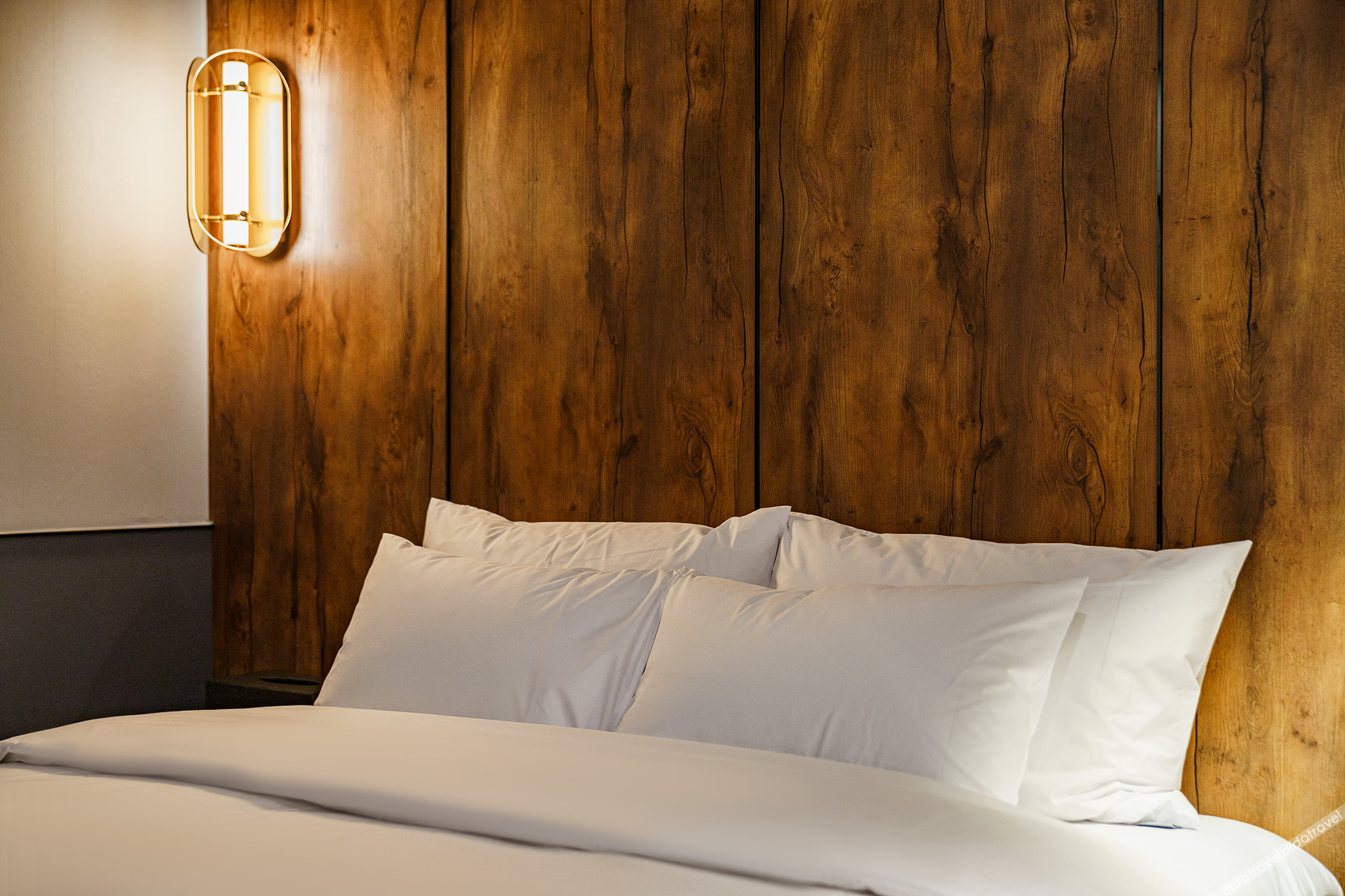 Brown-Dot Hotel Geomdan 2*