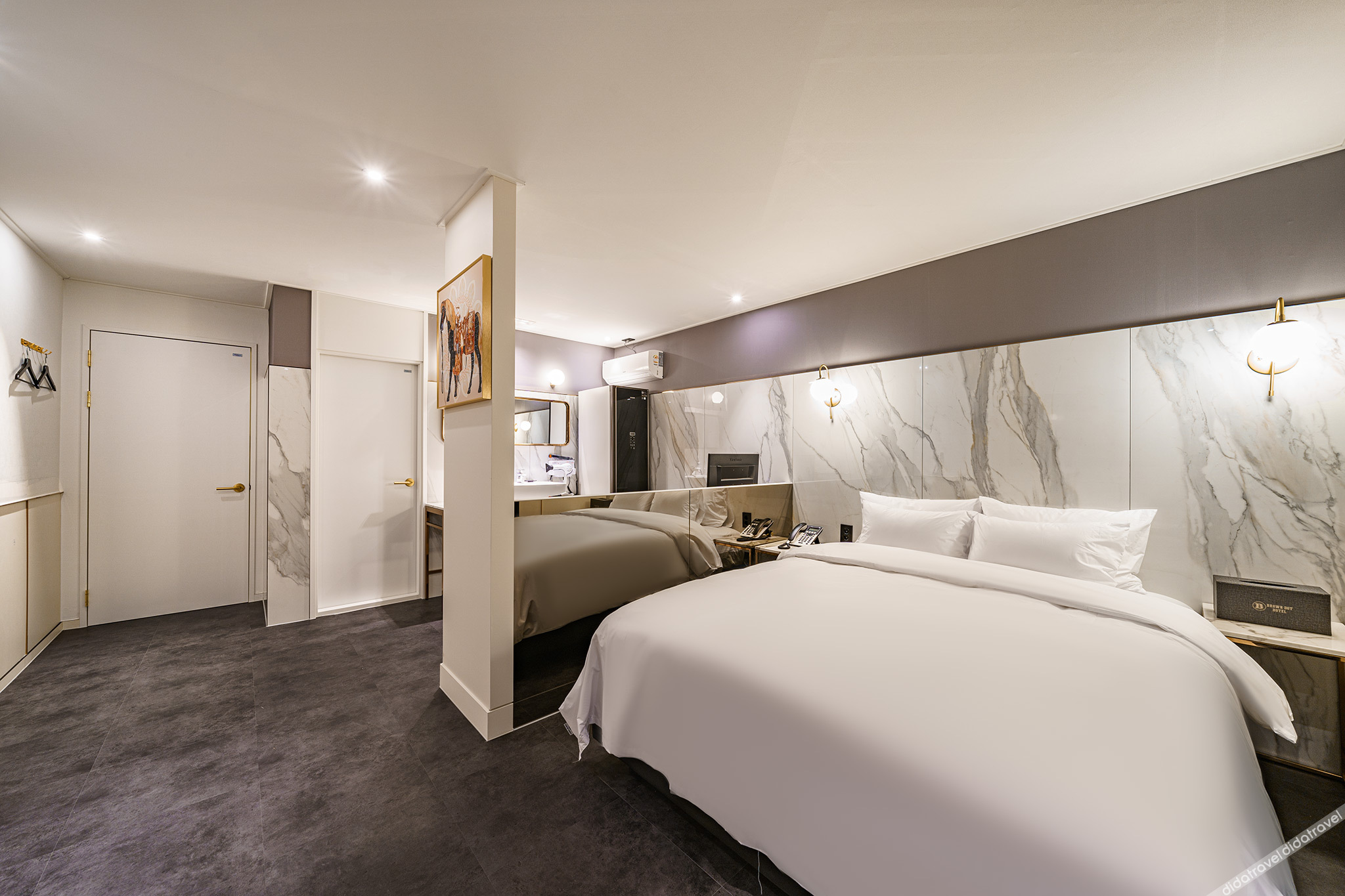 Brown-Dot Hotel Geomdan 2*