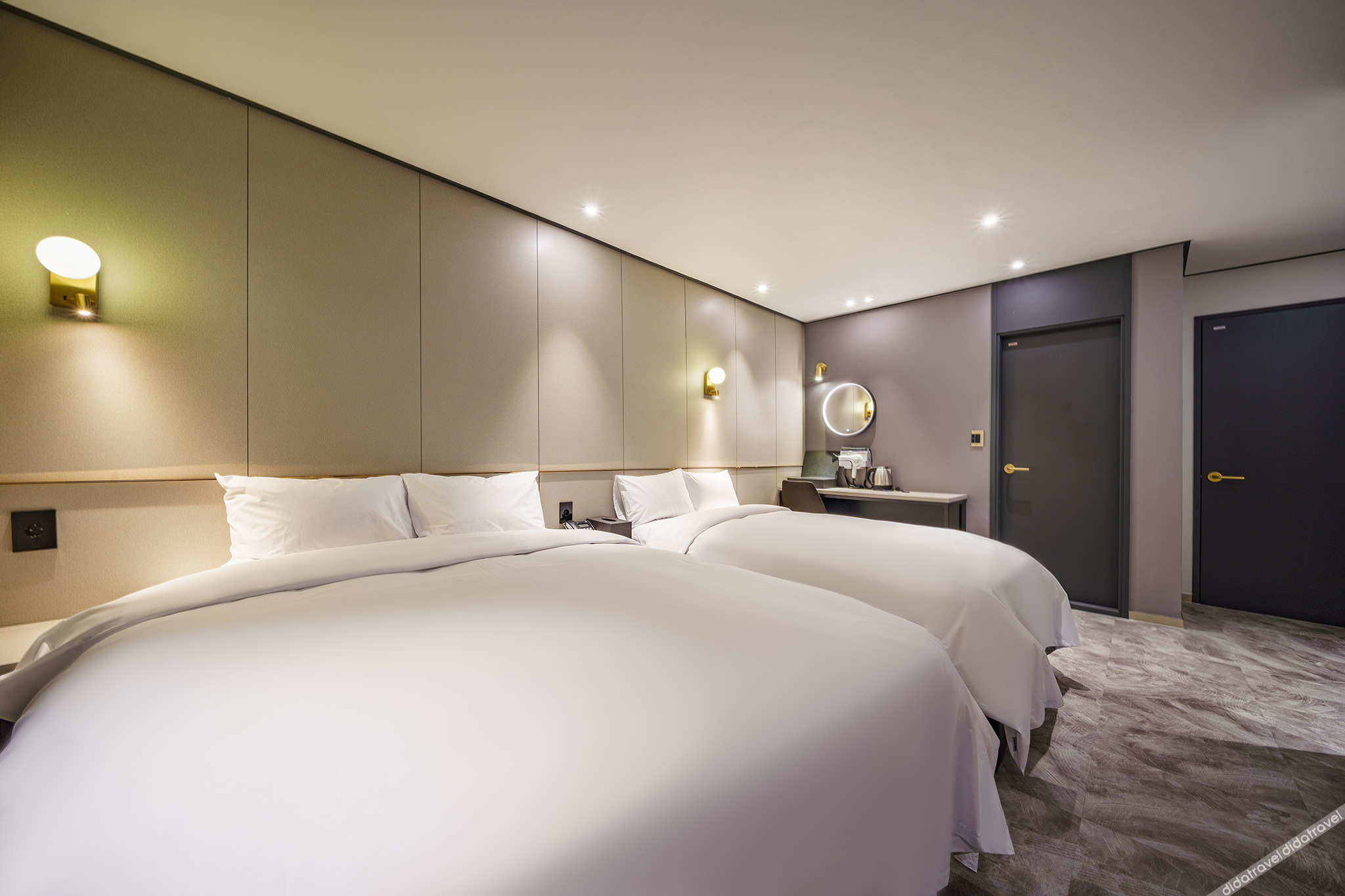 Brown-Dot Hotel Geomdan 2*