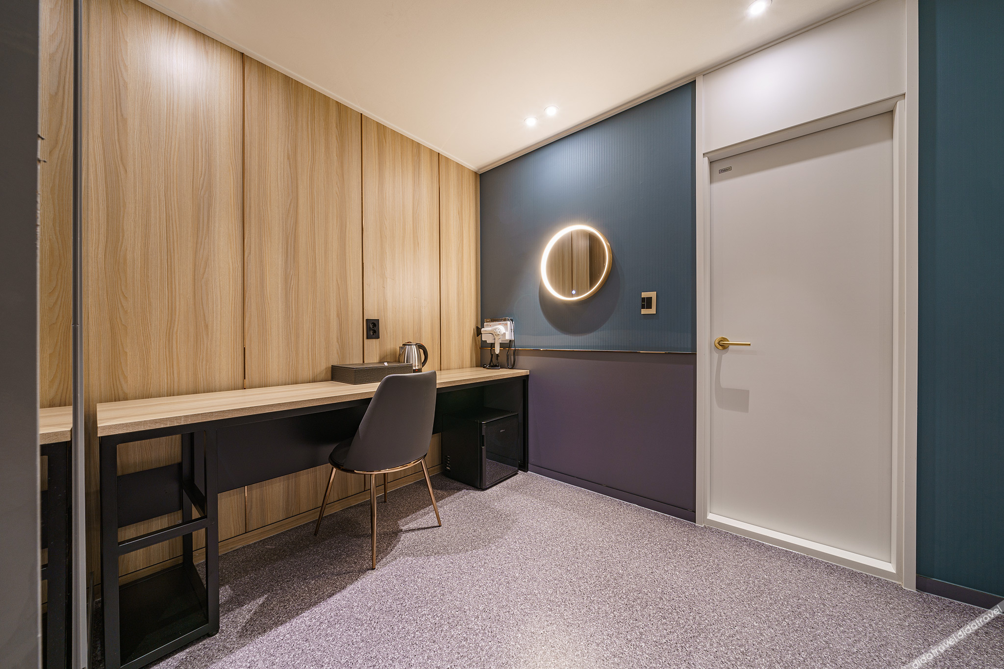 Brown-Dot Hotel Geomdan 2*