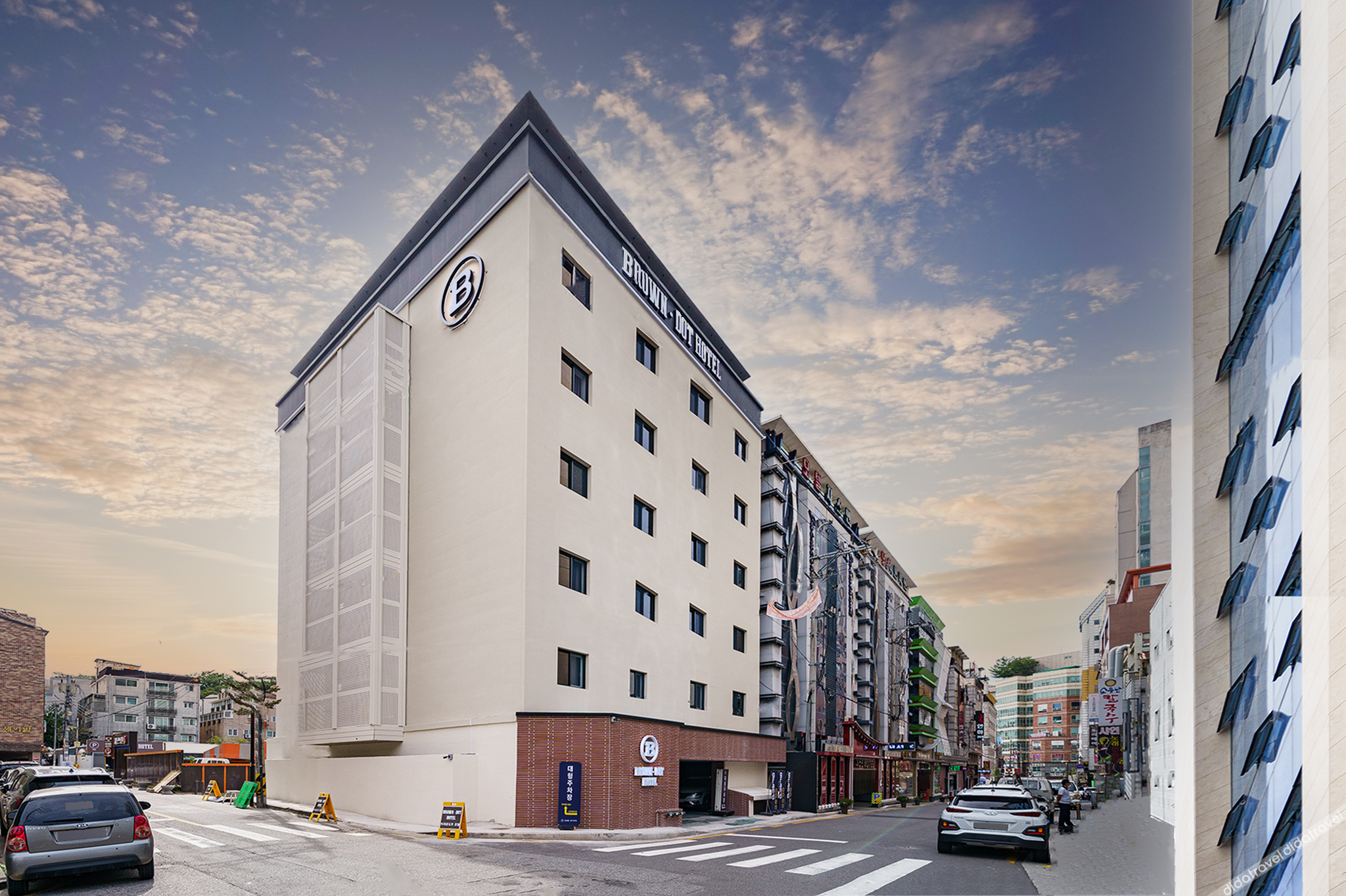 Brown-Dot Hotel Geomdan 2*