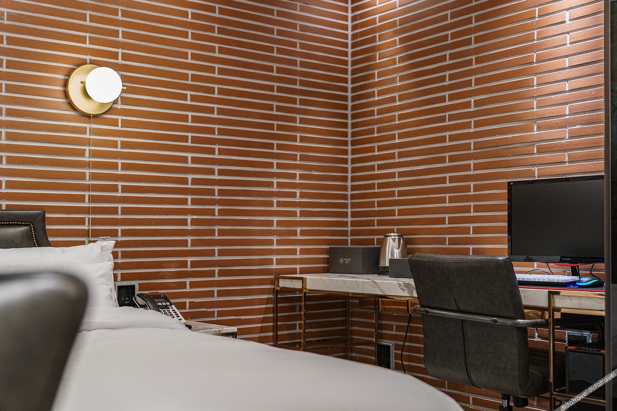 Brown-Dot Hotel Geomdan 2*