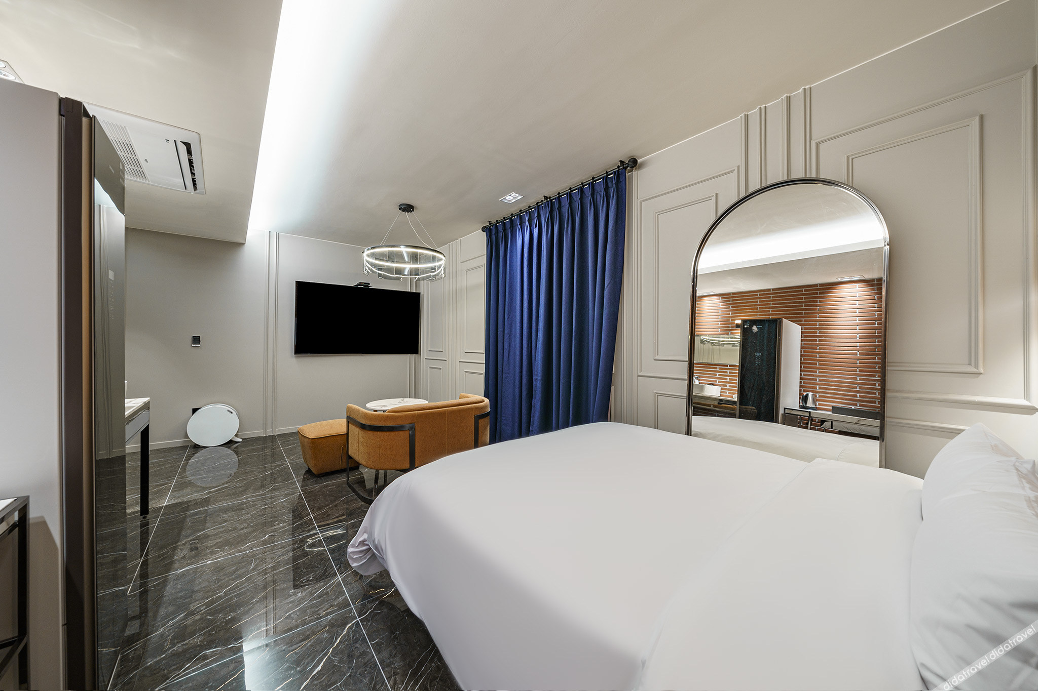 Brown-Dot Hotel Geomdan 2*