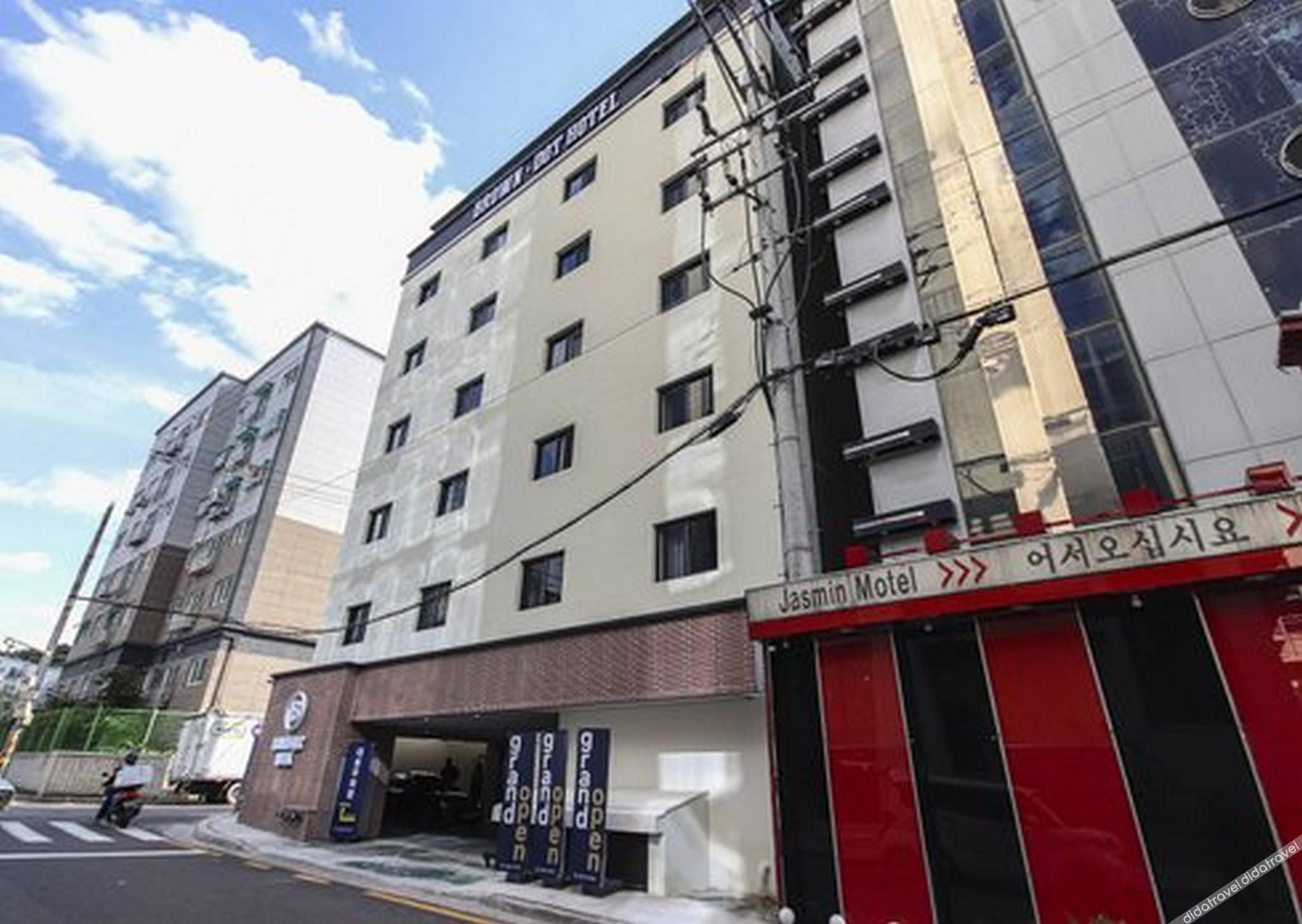 Brown-Dot Hotel Geomdan 2*