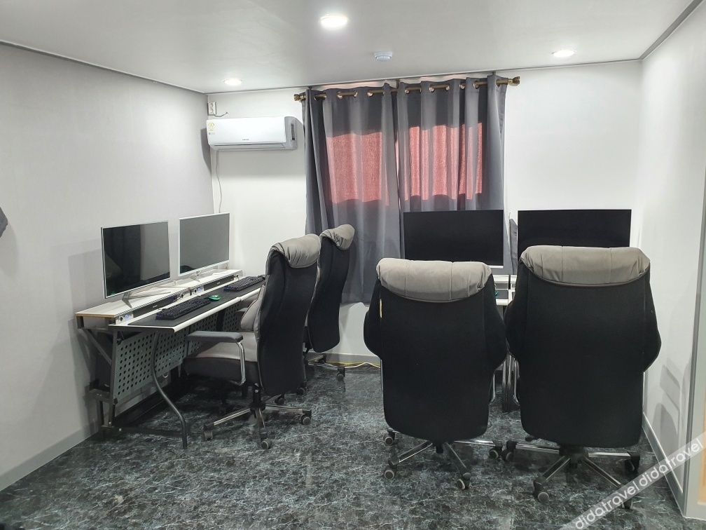 On and Off(Sungui Station) 3*