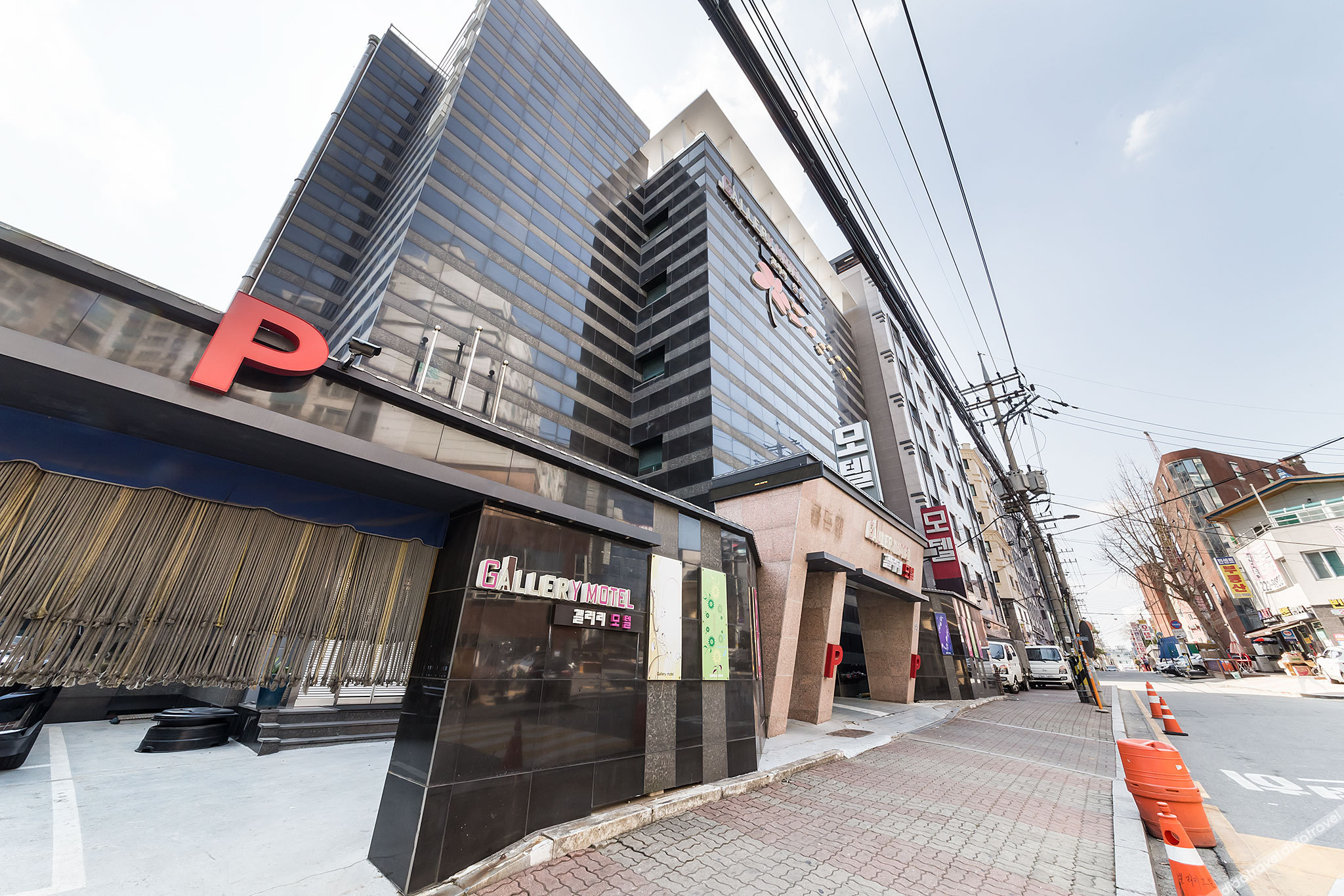 Dongsuwon Gallery 3*