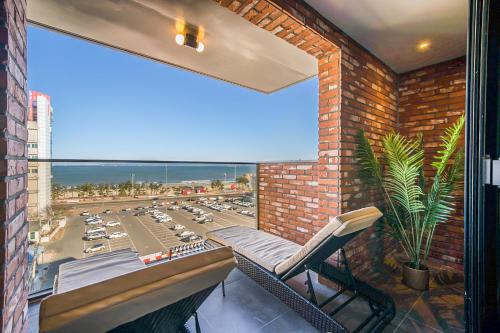 Pohang Brown Dot Terrace Pohang Terminal branch 0*