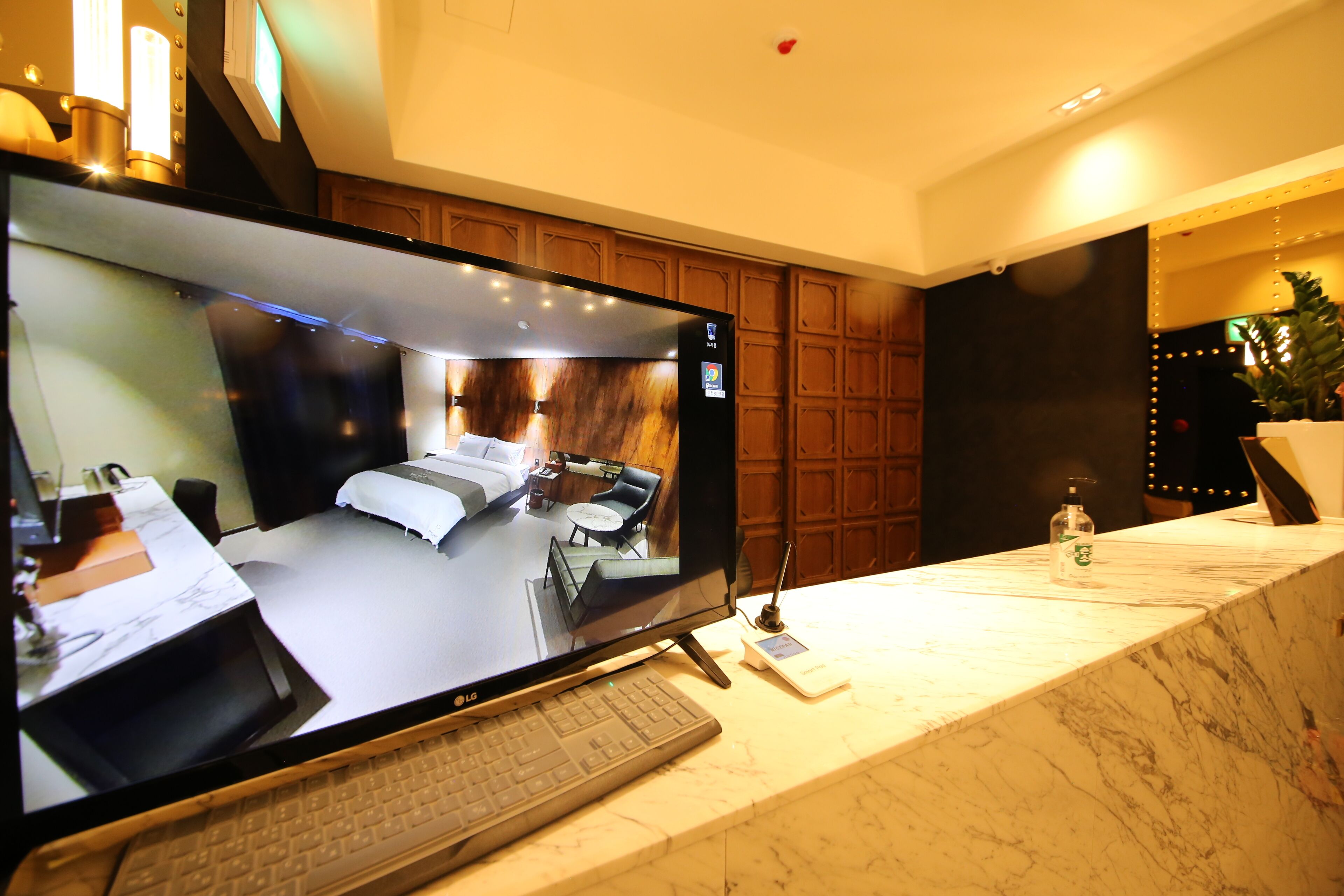 Ninespot Hotel 2*