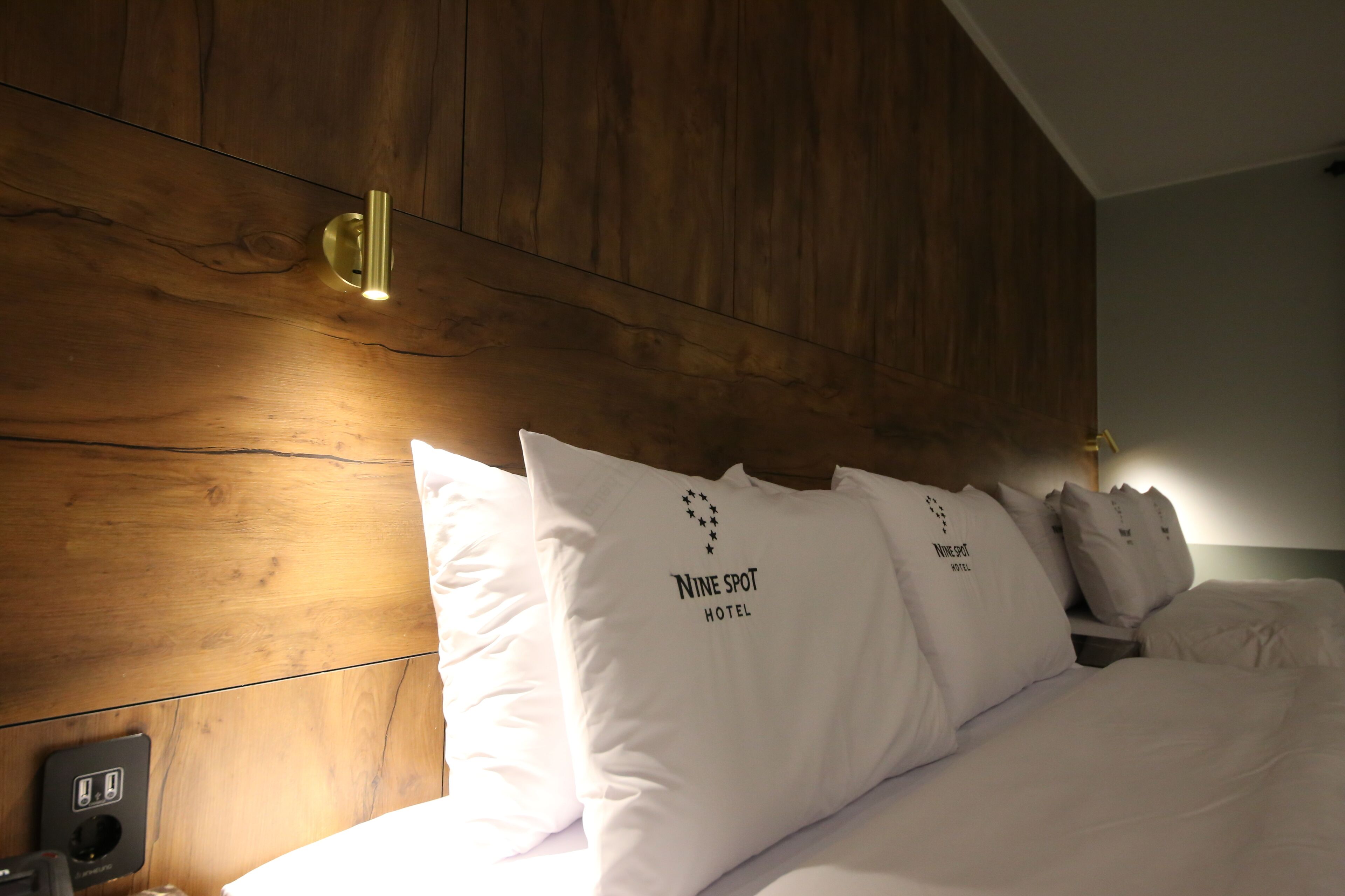 Ninespot Hotel 2*