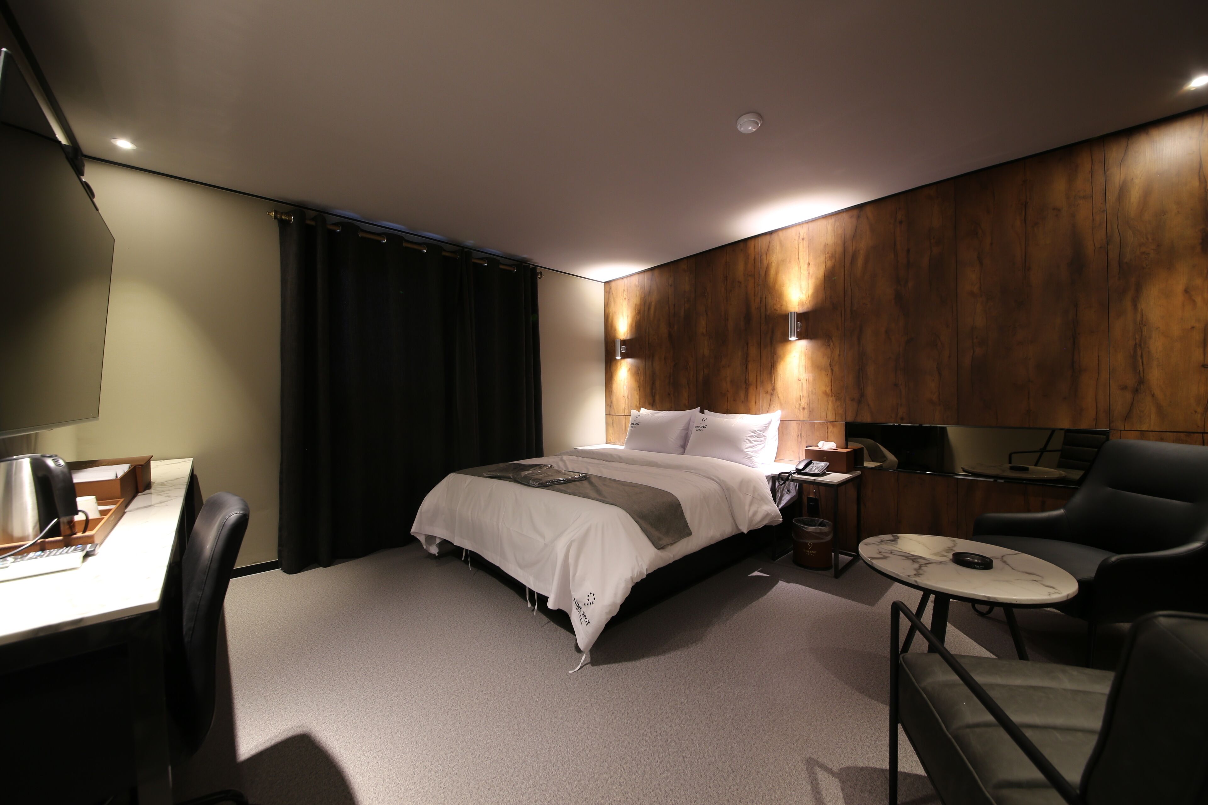 Ninespot Hotel 2*