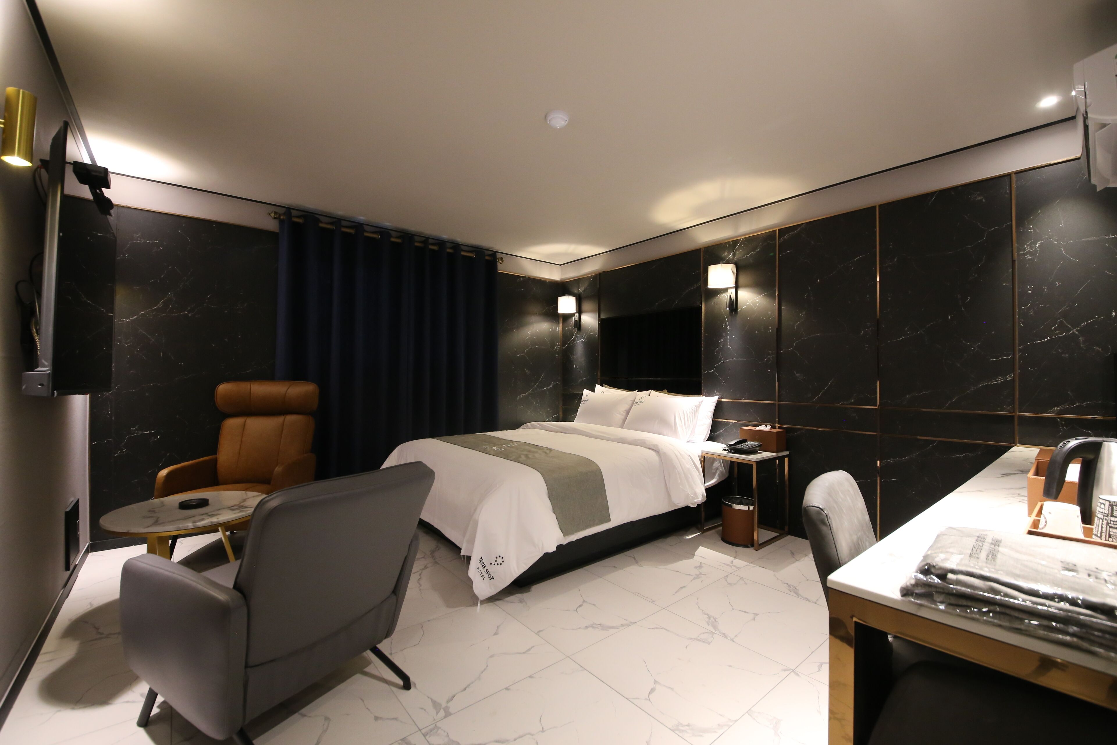 Ninespot Hotel 2*