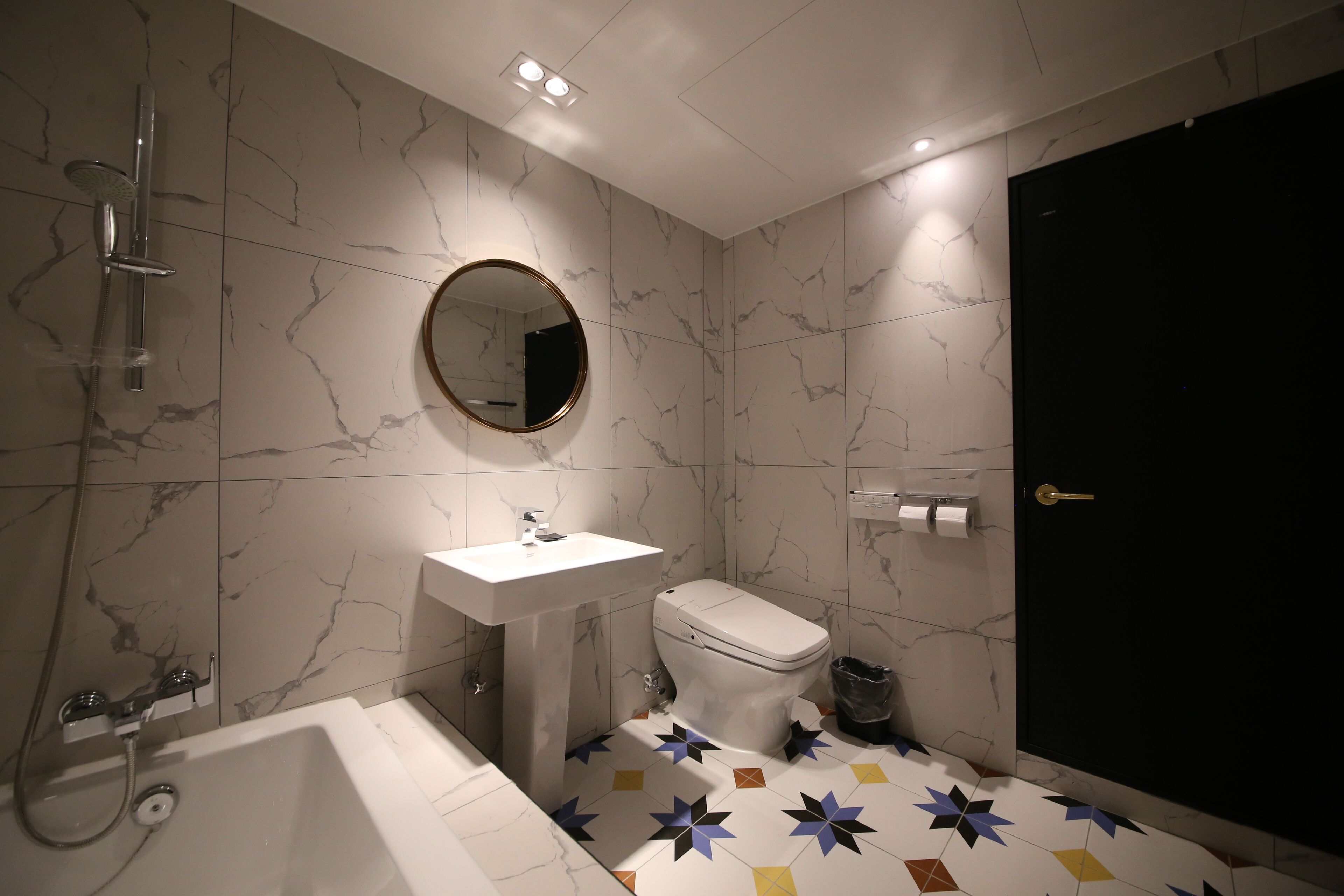Ninespot Hotel 2*