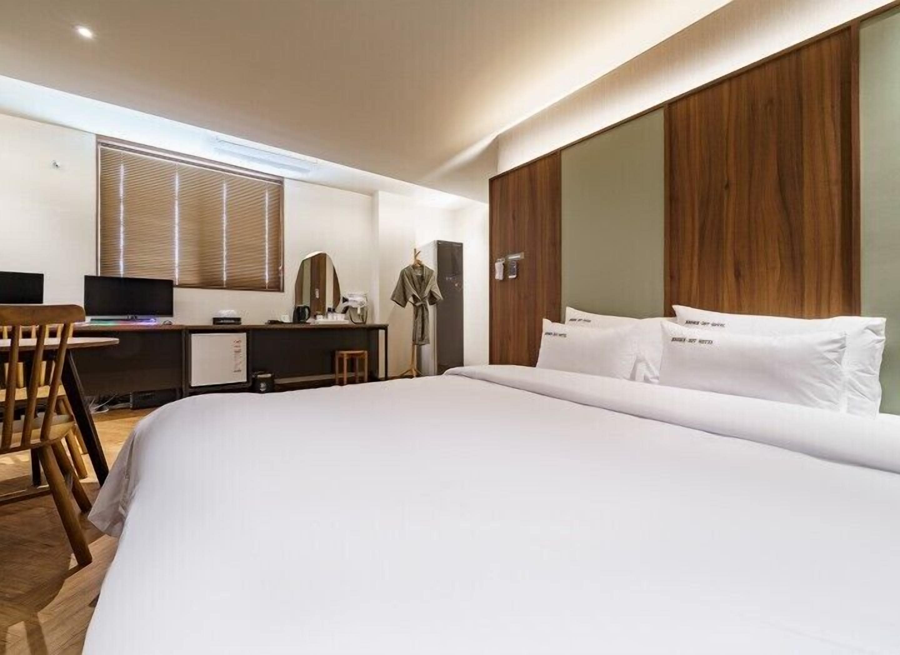 Brown Dot Hotel Eurwangri 3*