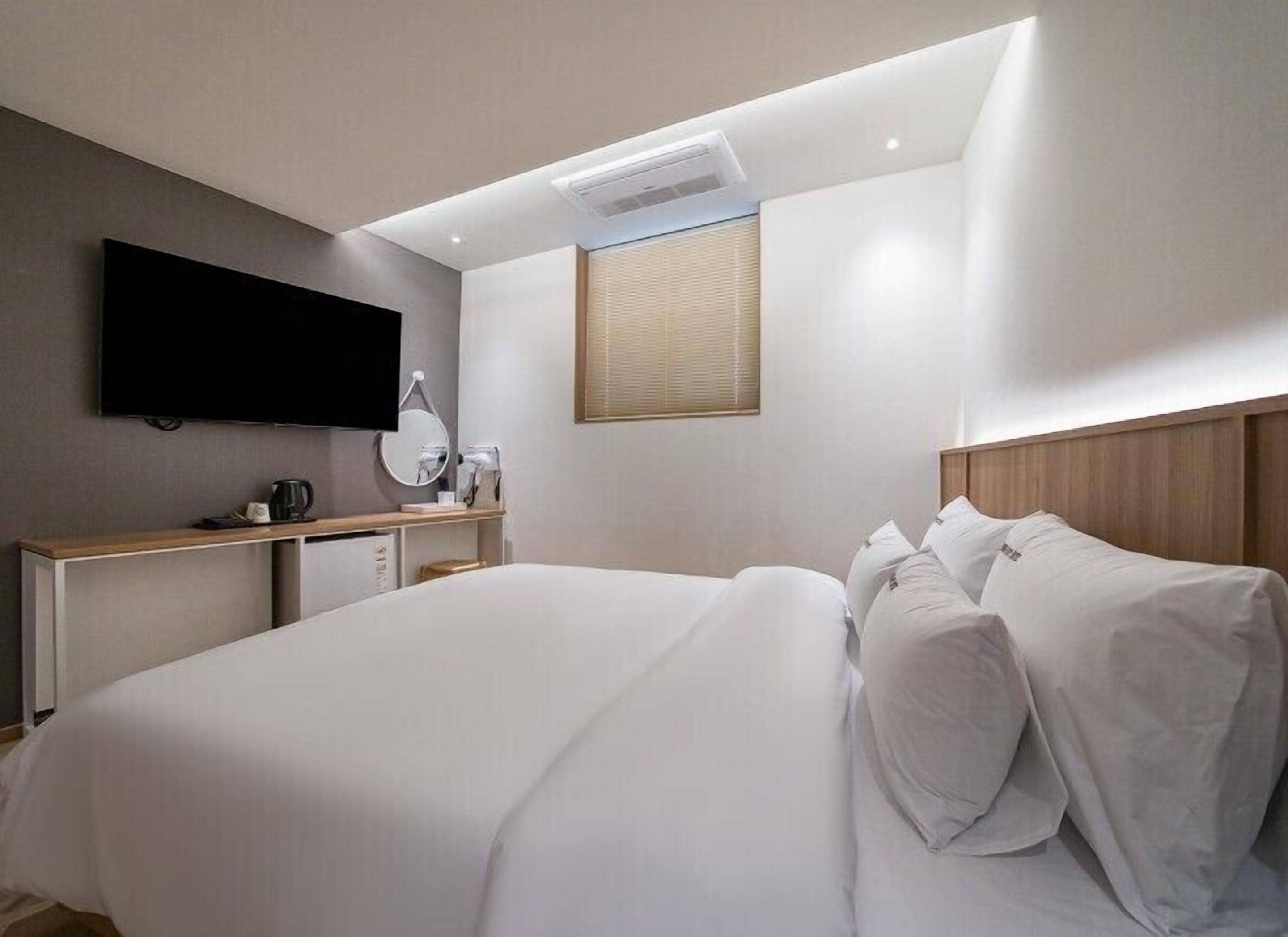 Brown Dot Hotel Eurwangri 3*