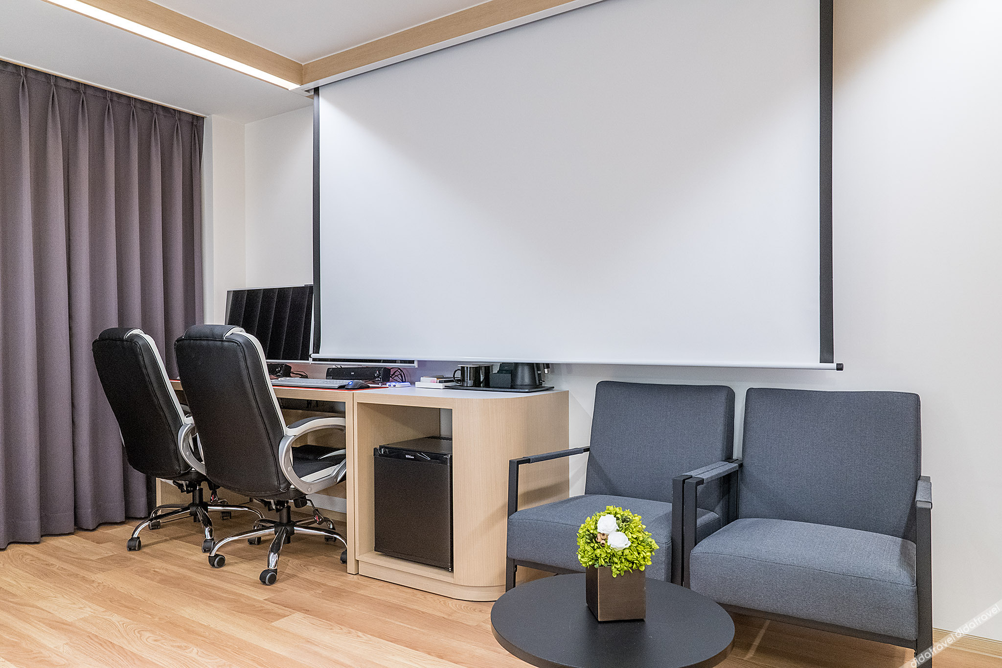 Dongnae Hound Hotel Sajik Minam Station 2*