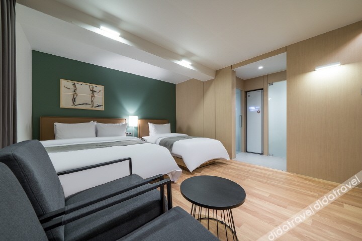 Dongnae Hound Hotel Sajik Minam Station 2*