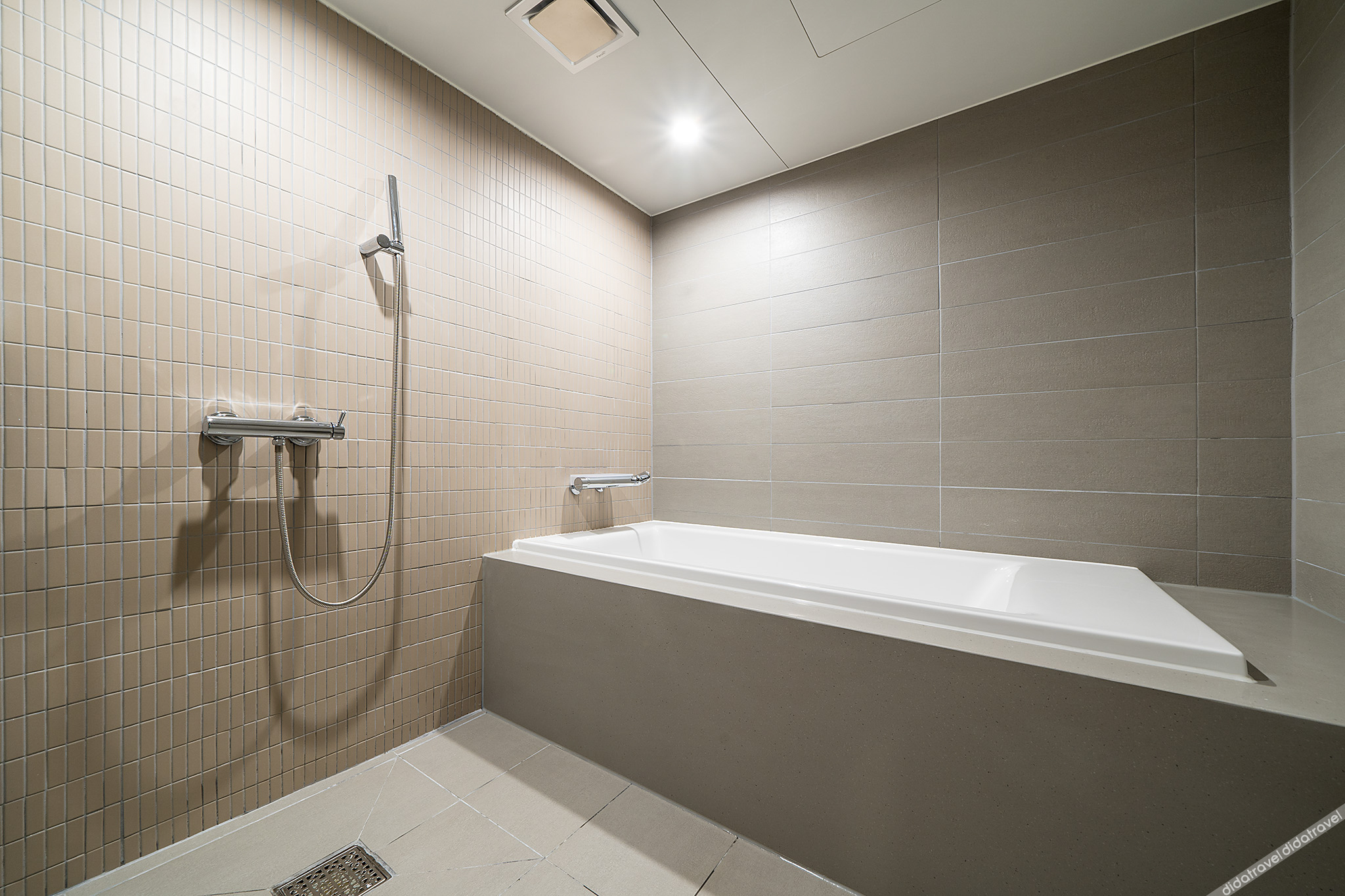 Dongnae Hound Hotel Sajik Minam Station 2*