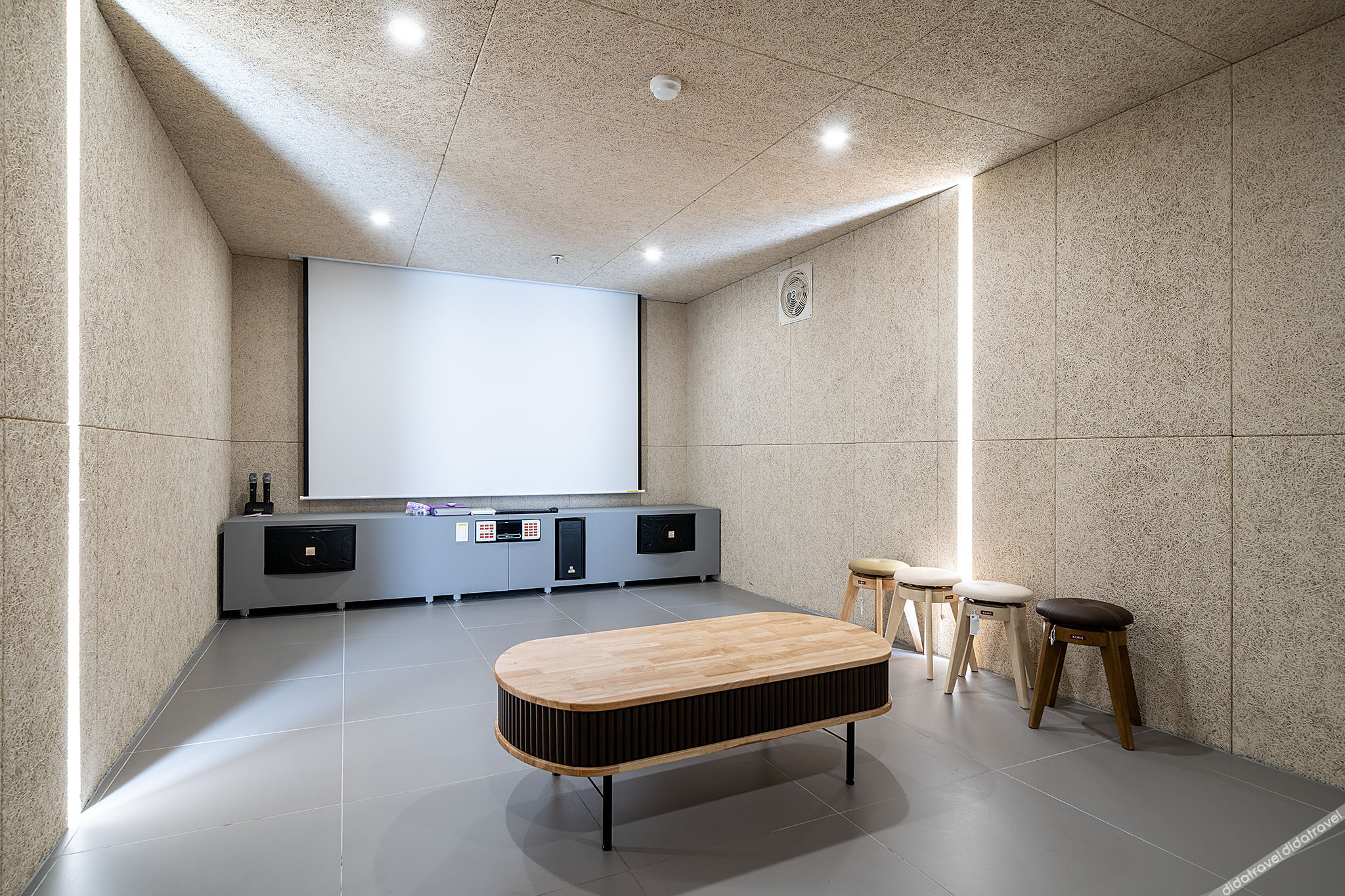 Dongnae Hound Hotel Sajik Minam Station 2*