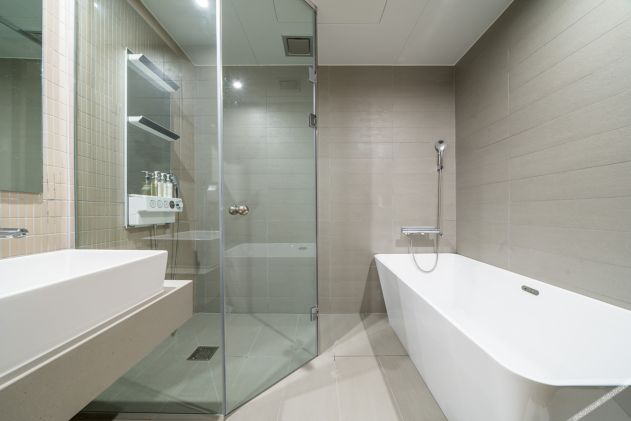 Dongnae Hound Hotel Sajik Minam Station 2*