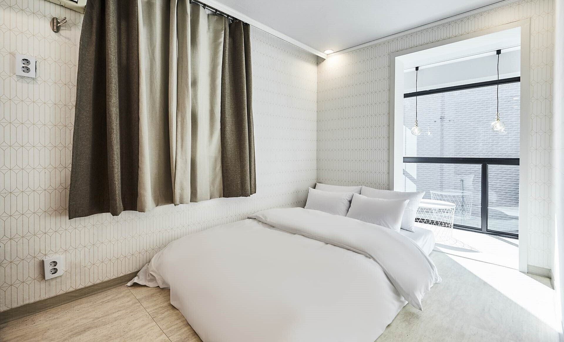 30 month HOTEL 2*
