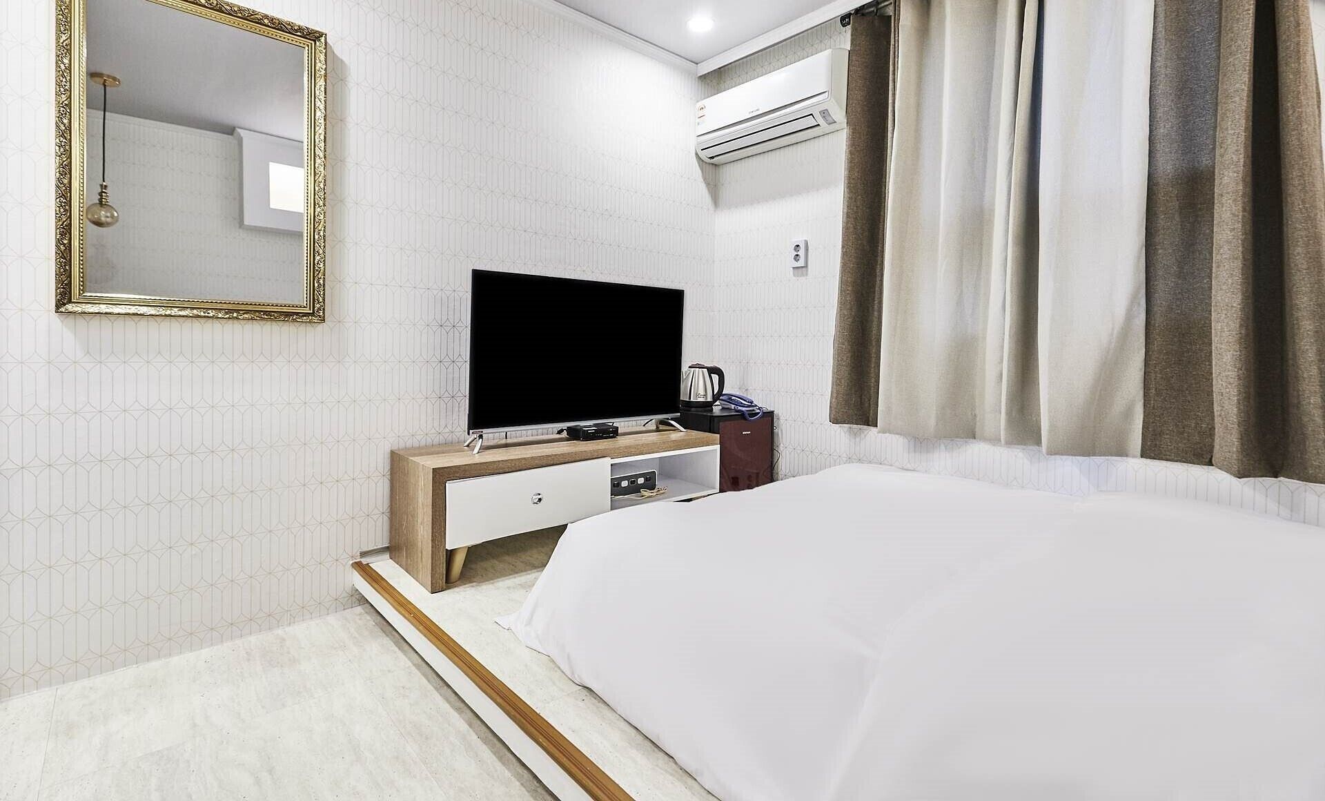 30 month HOTEL 2*