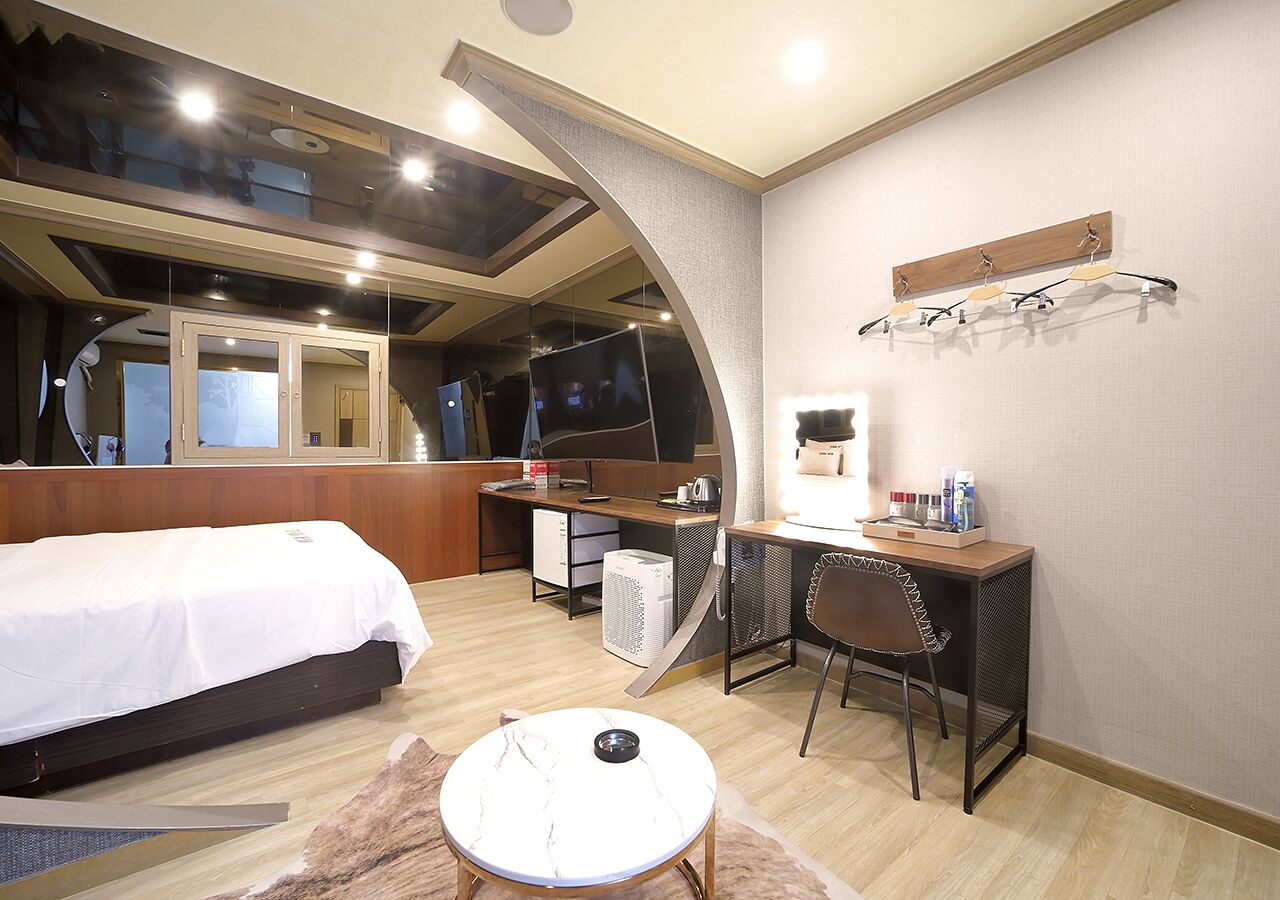 Hotel Via 2*