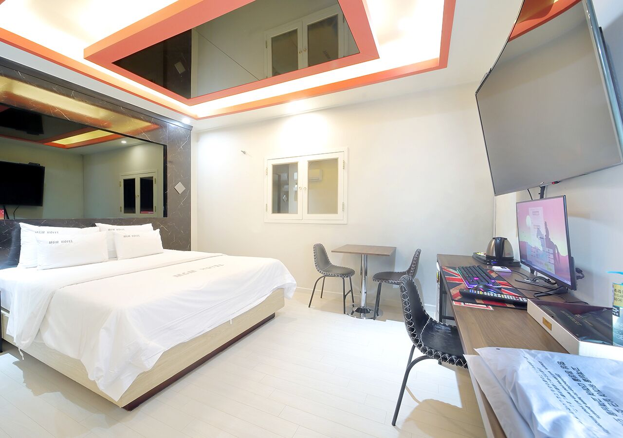 Hotel Via 2*