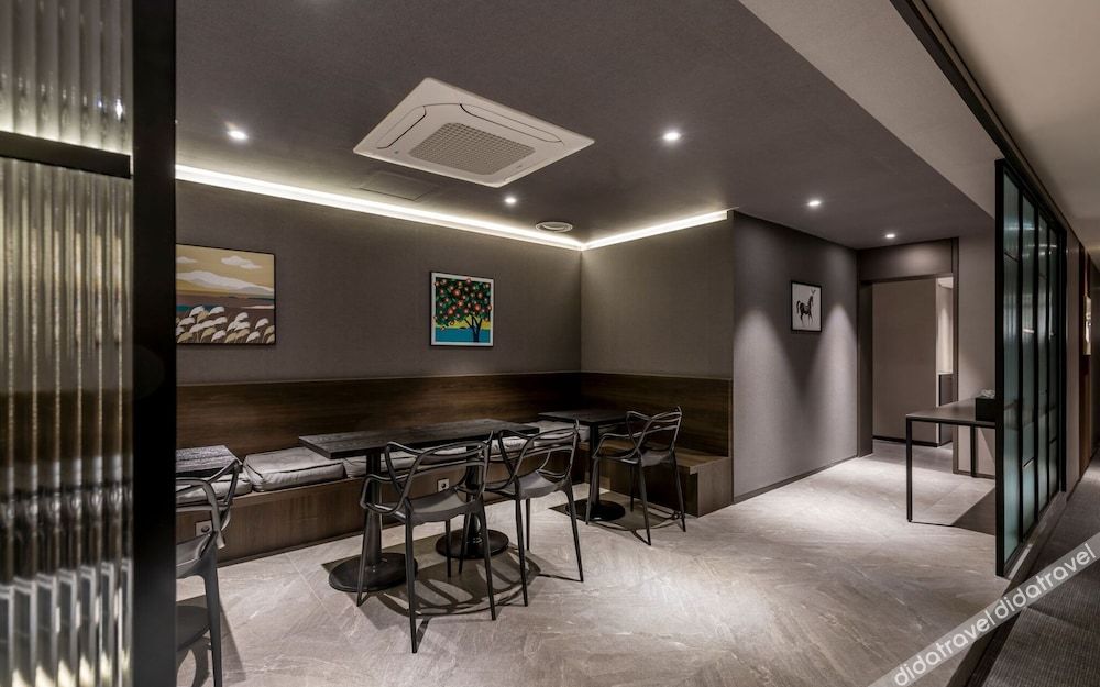 Ilsan Queen Town Hotel 2*