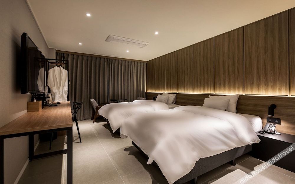 Ilsan Queen Town Hotel 2*