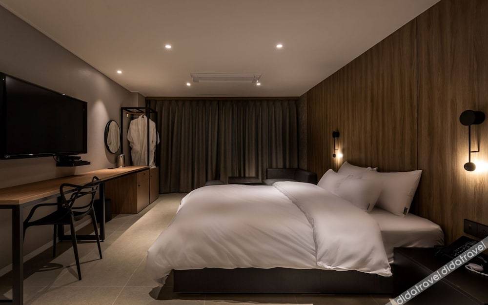 Ilsan Queen Town Hotel 2*