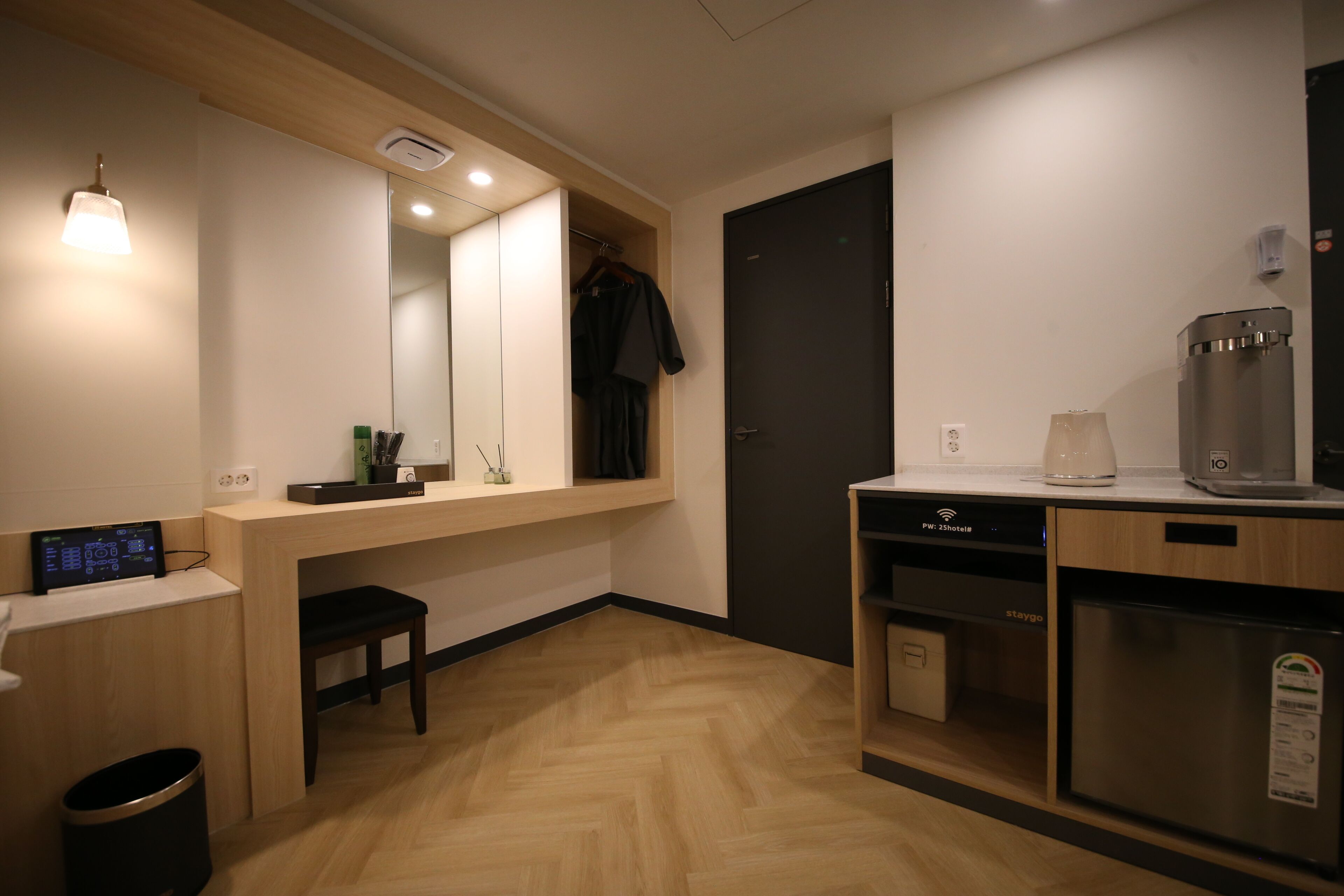 25 HOTEL 2*
