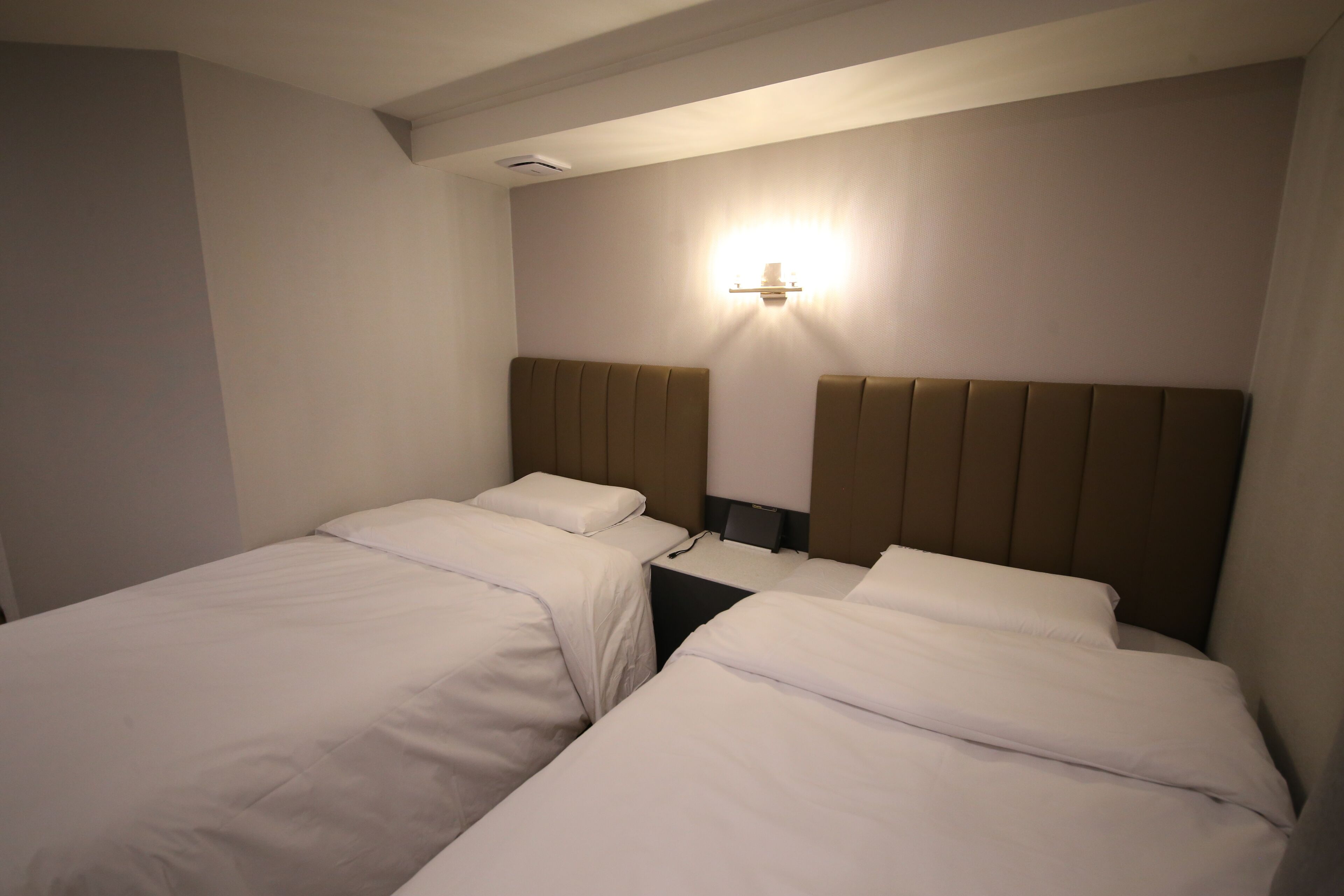 25 HOTEL 2*