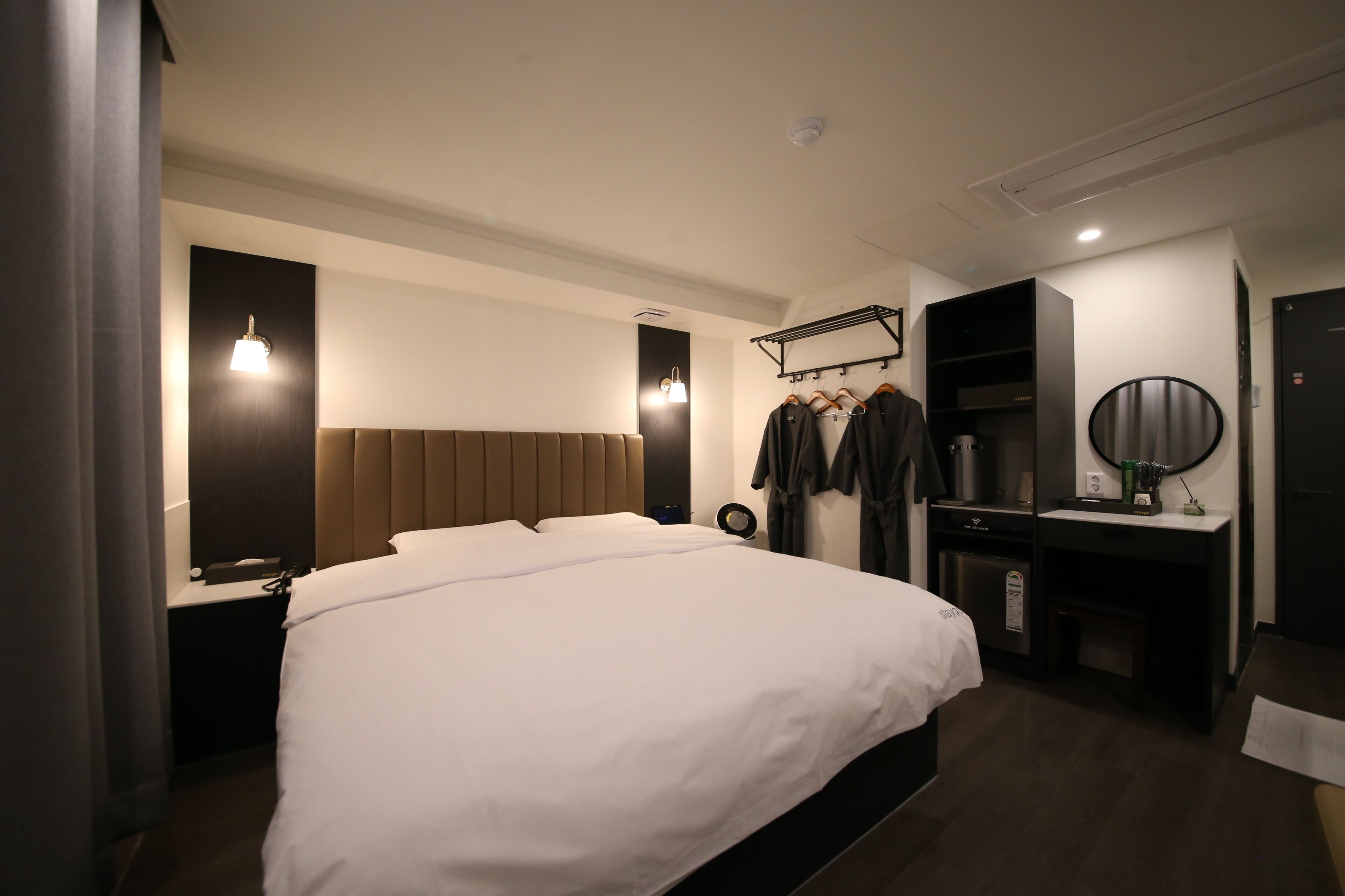 25 HOTEL 2*